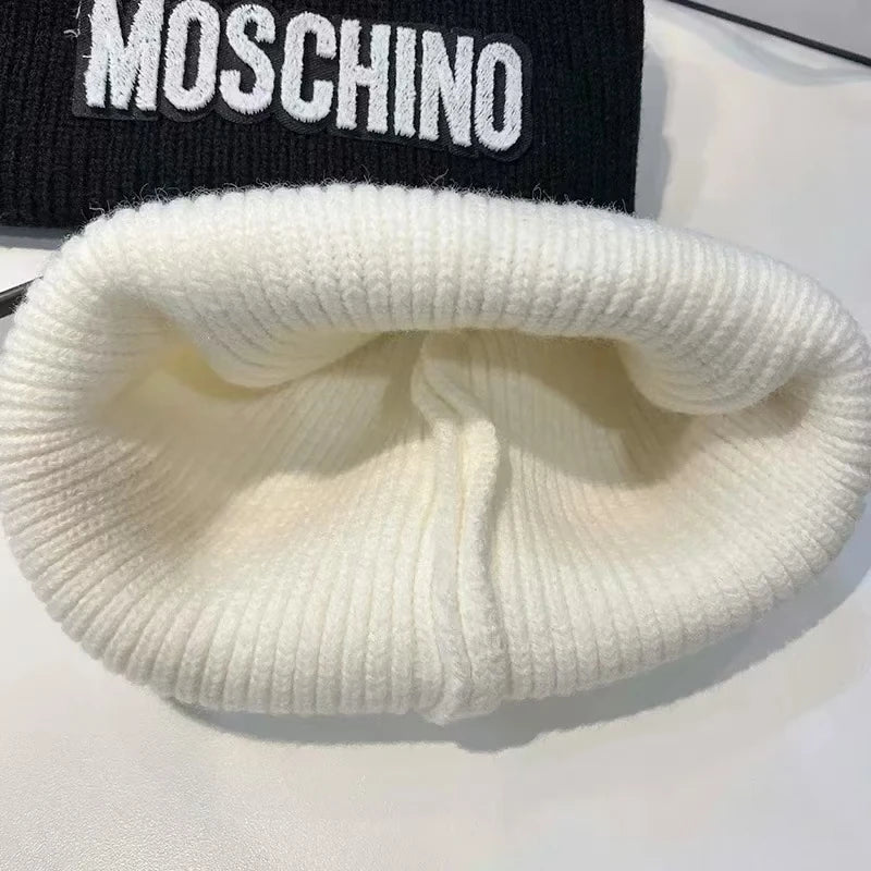 Winter hat Moschino