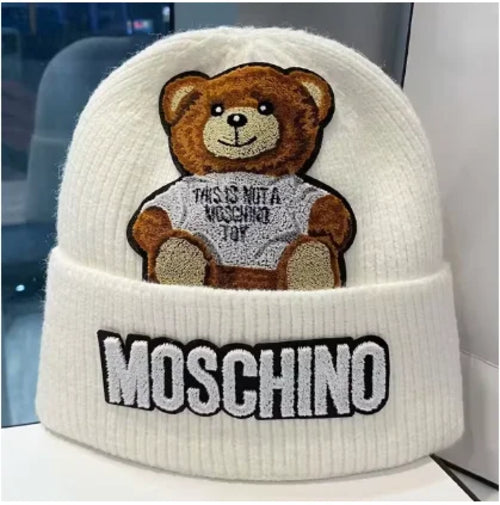 Winter hat Moschino