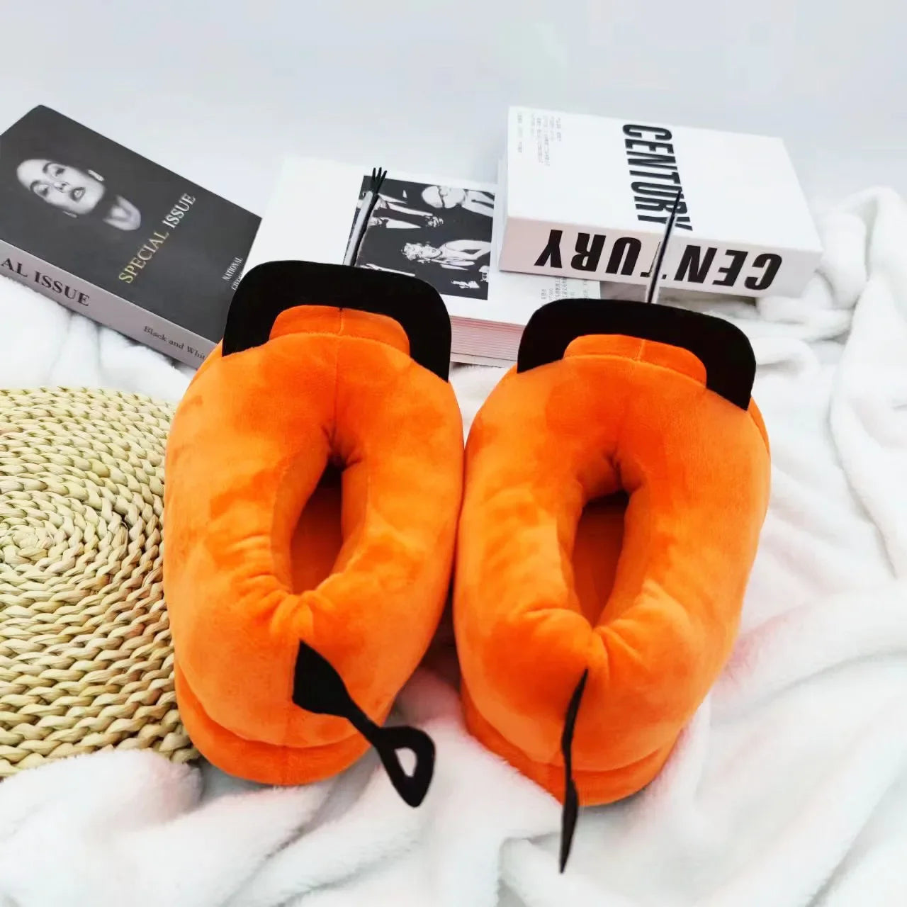 Chic Winter Cuddle Slippers