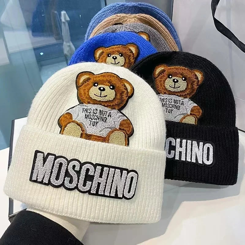 Winter hat Moschino