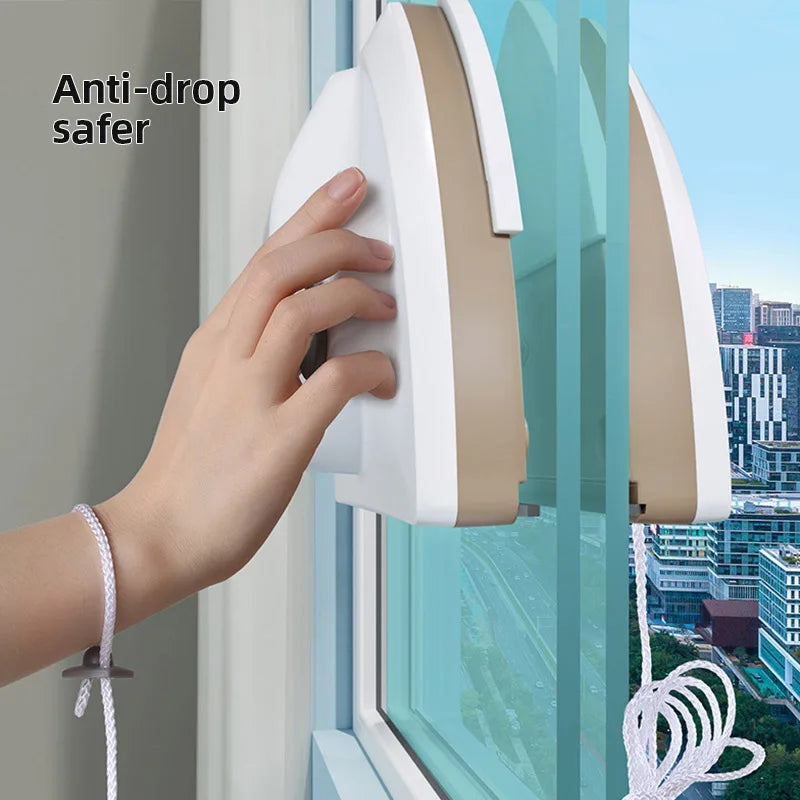 Magnetic Window Cleaner with Automatic Water Discharge