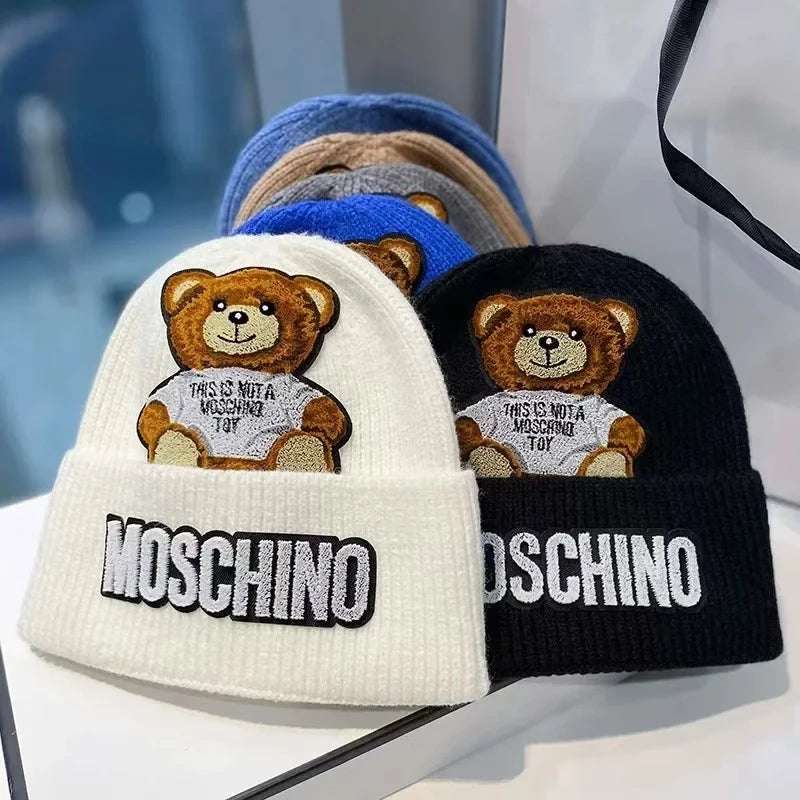 Winter hat Moschino